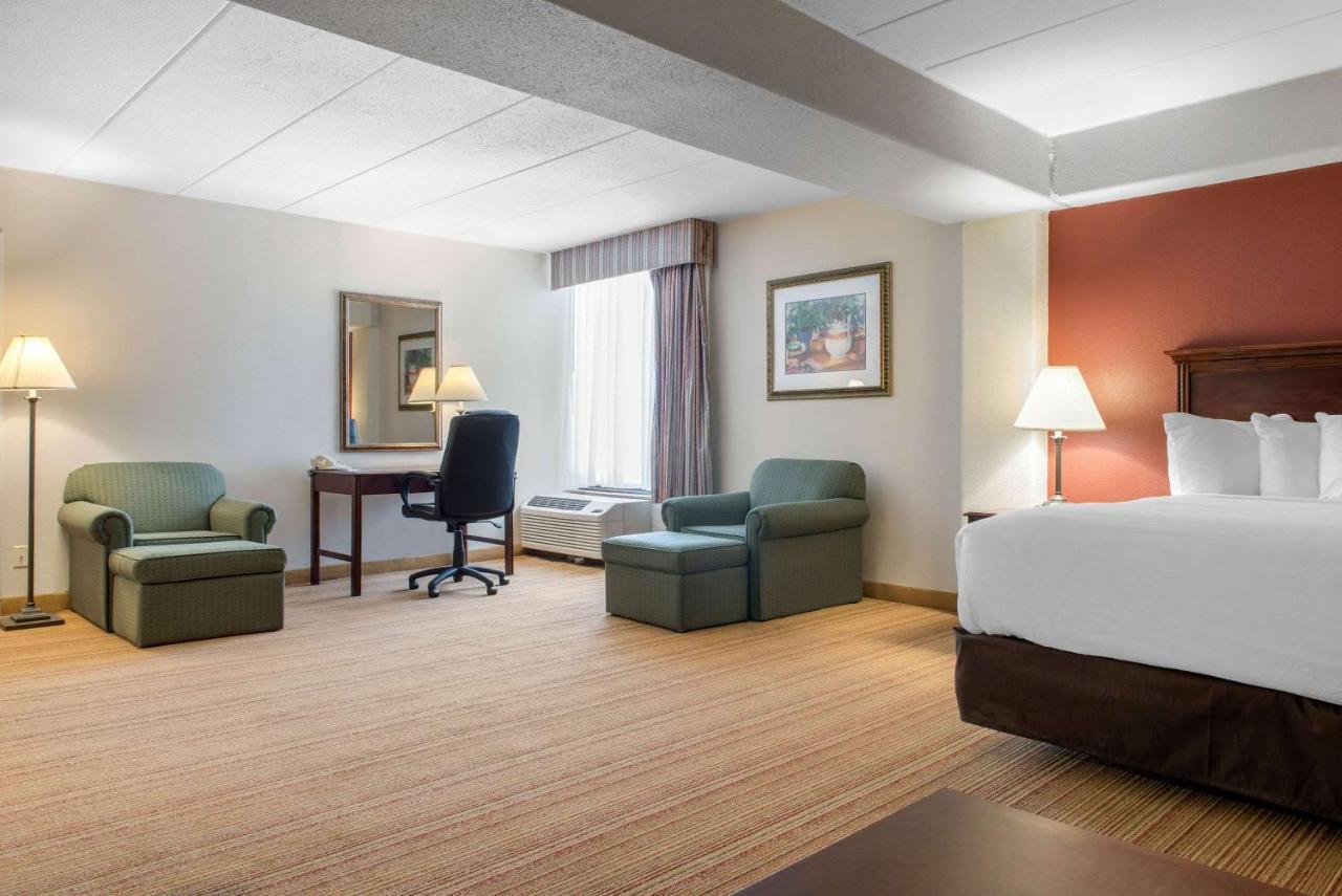 Clarion Hotel 印第安納波利斯 外观 照片