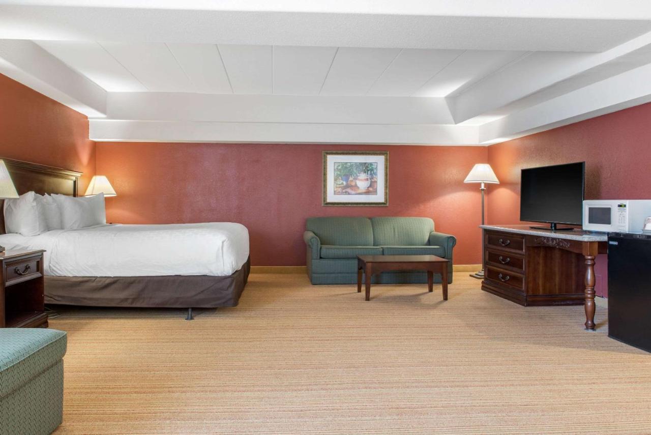 Clarion Hotel 印第安納波利斯 外观 照片